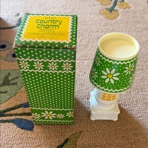 Avon Green Floral Country Charm Lamp